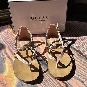 GUESS Women's Nizana Embellished Strappy Flat Sandals Color Light Pink Sz 11M